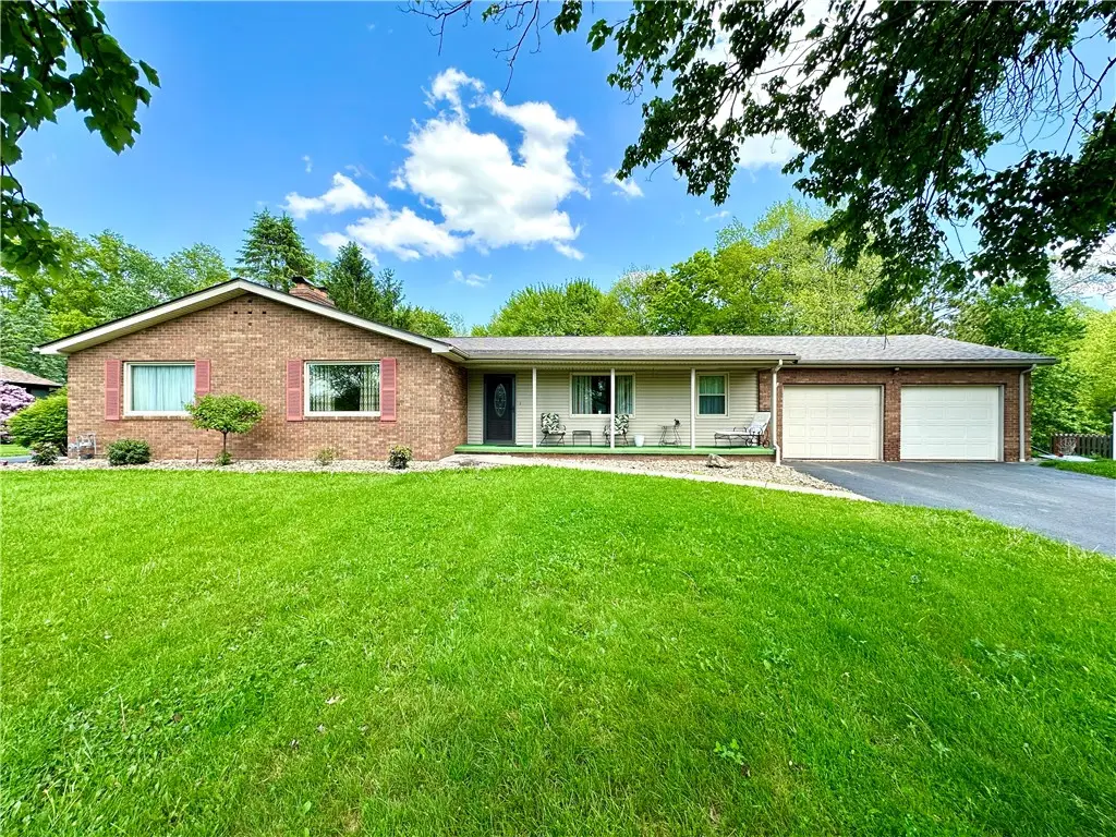 3442 Carmela Dr, New Castle, PA 16105 - #1