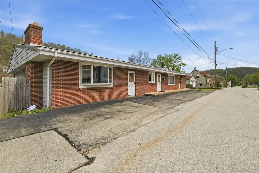 313 Allison St, West Newton, PA 15089 - #2