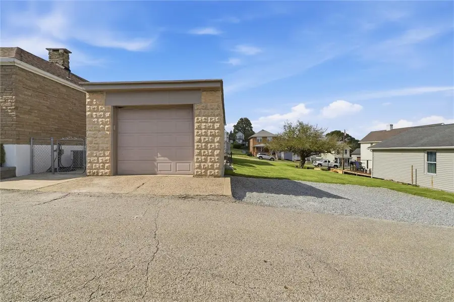 240 Waddell Ave, Donora, PA 15033 - #3