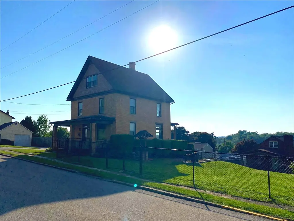 417 E 3rd Ave, Derry, PA 15627 - #1