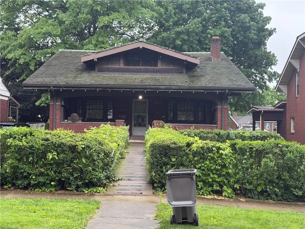4 2nd St, Ellwood City, PA 16117 - #1