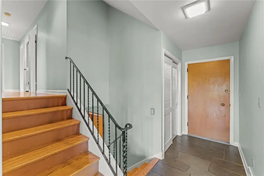 2635 Fairgreen Drive, Pittsburgh, PA 15241 - #3