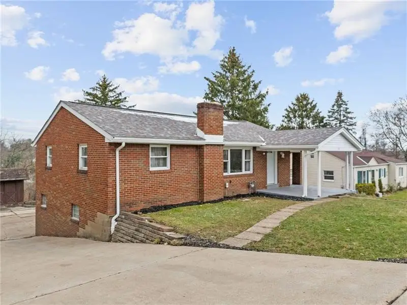 727 Scenery Dr, Elizabeth, PA 15037 - #1