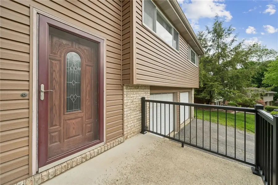 506 Malabar Dr, Pittsburgh, PA 15239 - #3