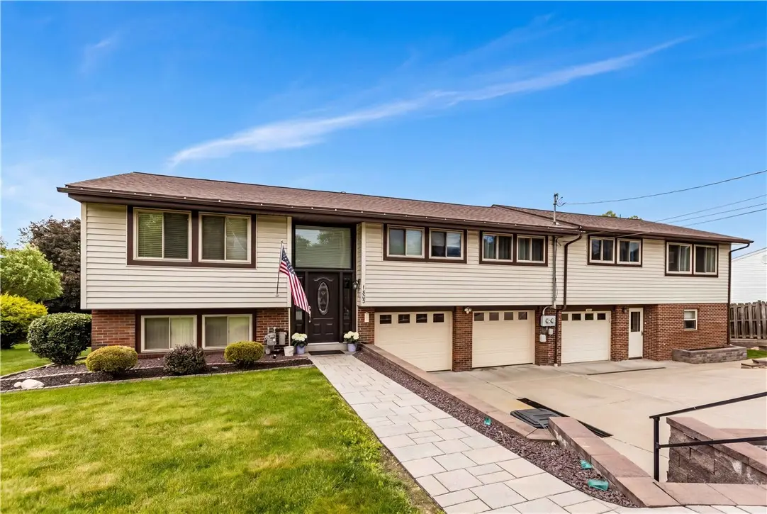 1823 Droz Ave, Ambridge, PA 15003 - #1
