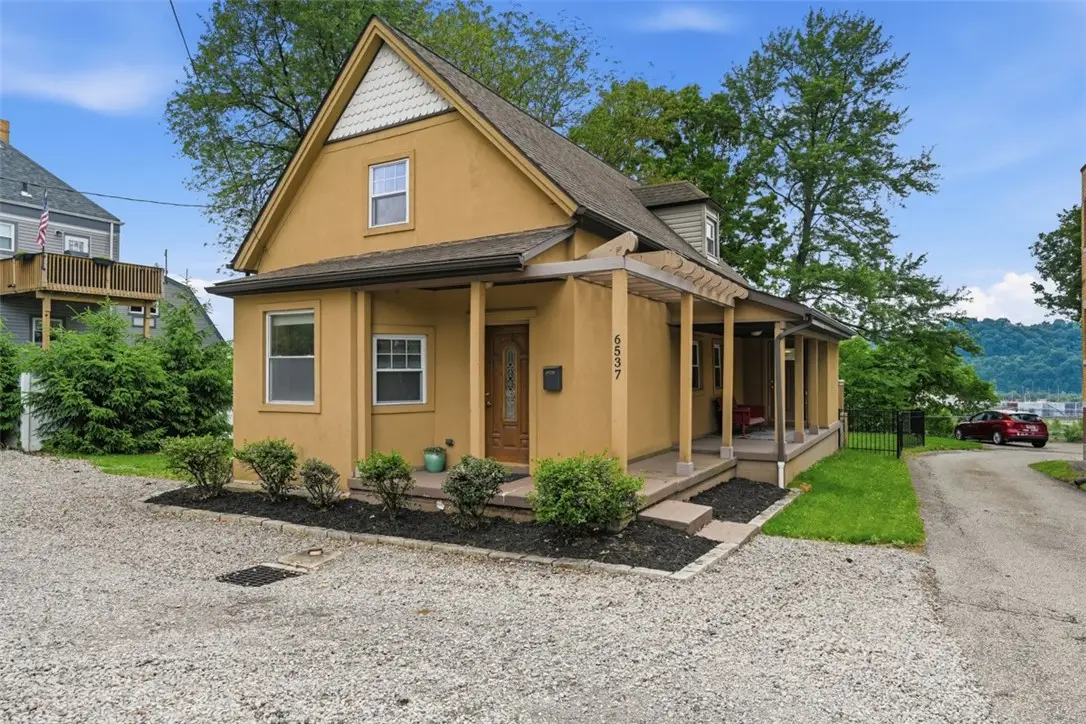 6537 Ohio River Blvd, Pittsburgh, PA 15202 - #1