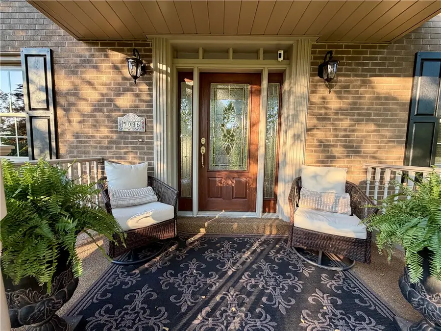 5036 Northlawn Cir, Murrysville, PA 15668 - #2