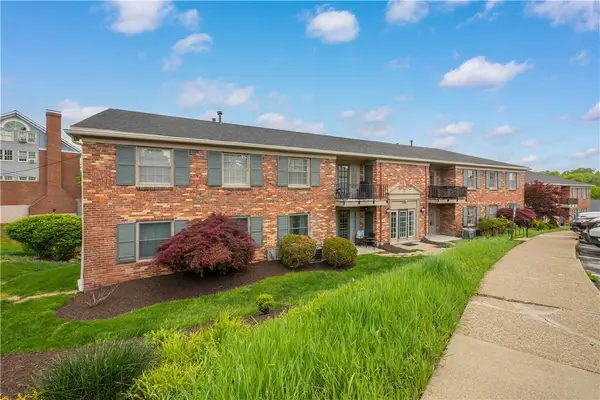 1230 Chatham Park Dr #D, Pittsburgh, PA 15216