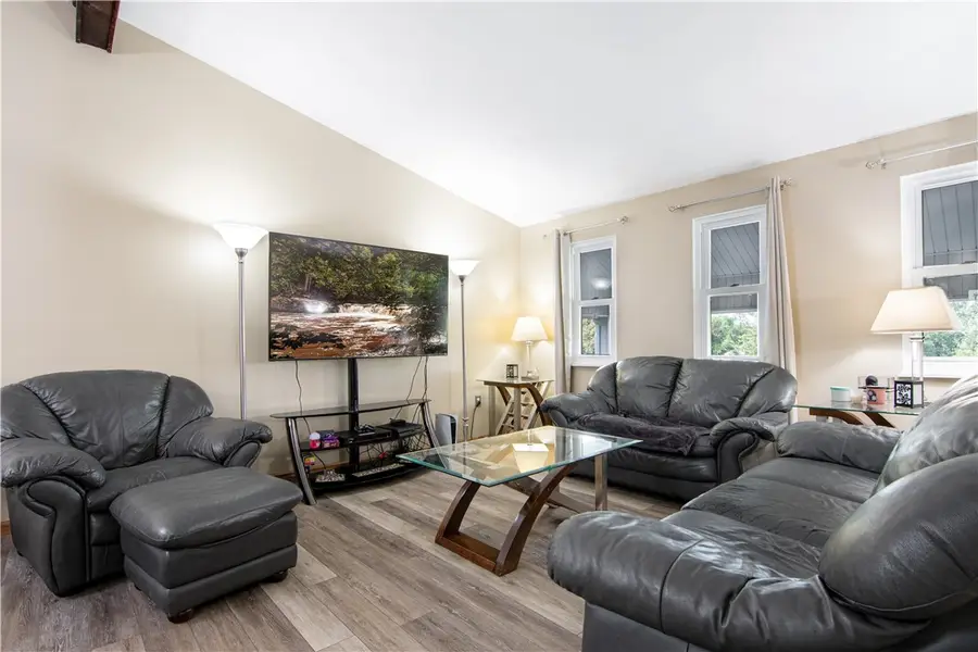 123 Rembrandt Dr, Butler, PA 16002 - #3