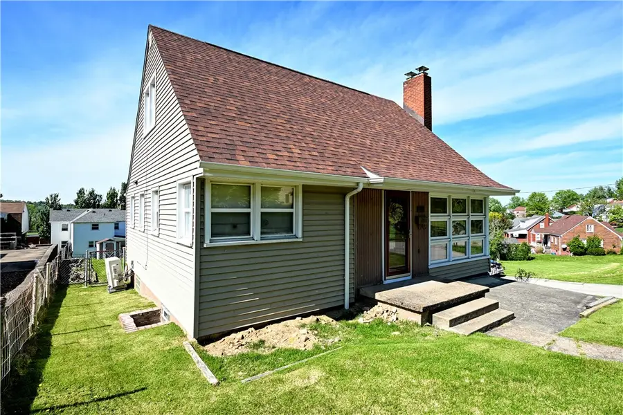 1255 Rosecrest Ave, Monessen, PA 15062 - #2