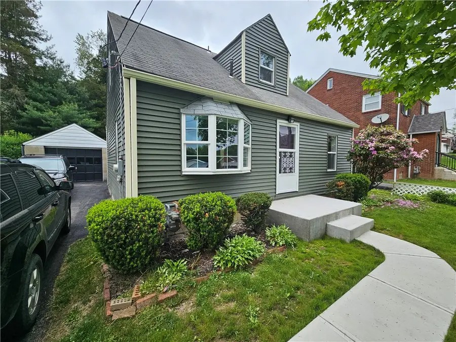 520 Joffre St, Ellwood City, PA 16117 - #2