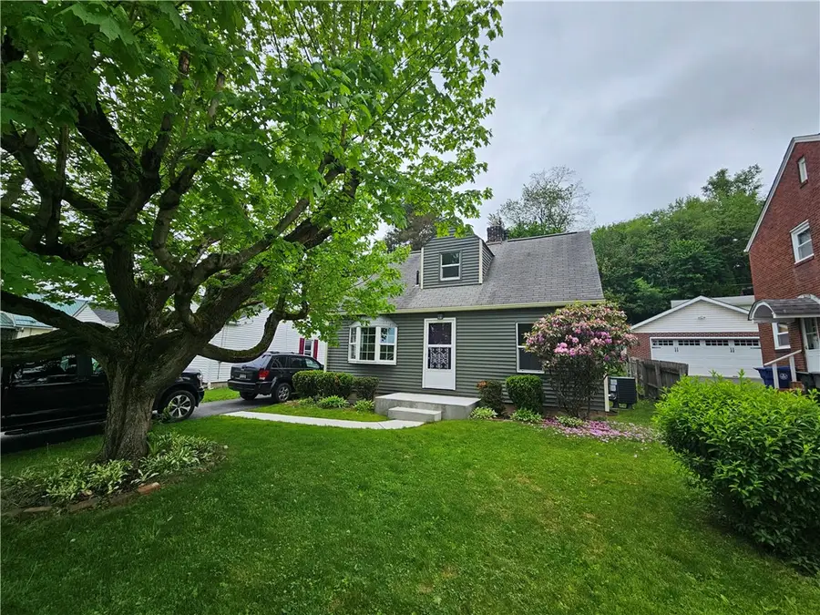 520 Joffre St, Ellwood City, PA 16117 - #3