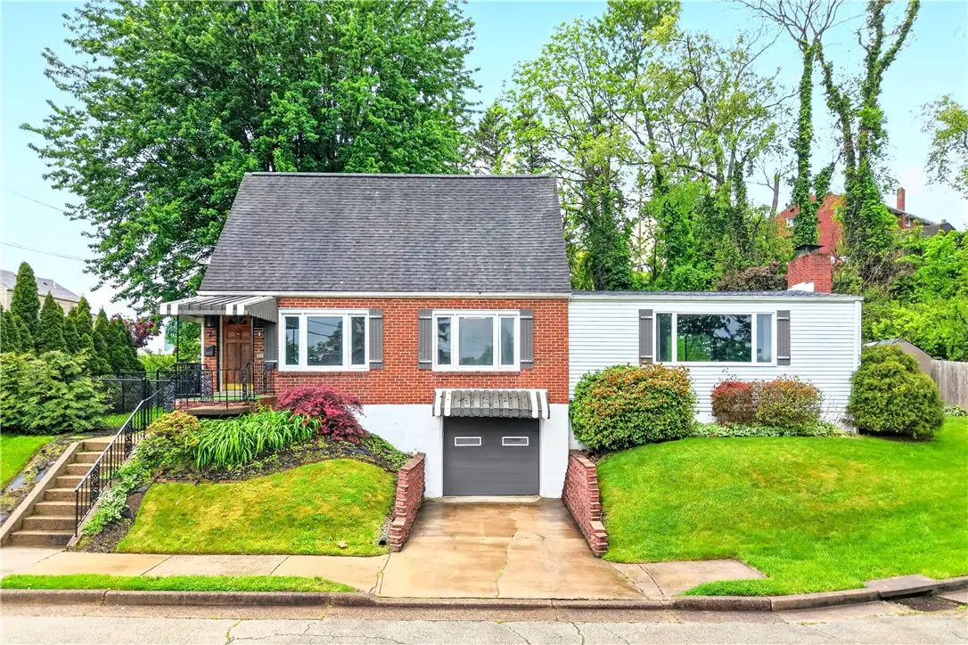 2 Broad St, Jeannette, PA 15644 - #1