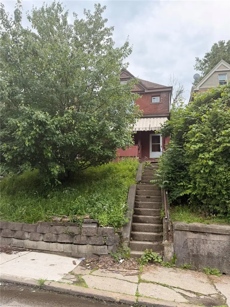 310 Arabella St, Pittsburgh, PA 15210 - #2