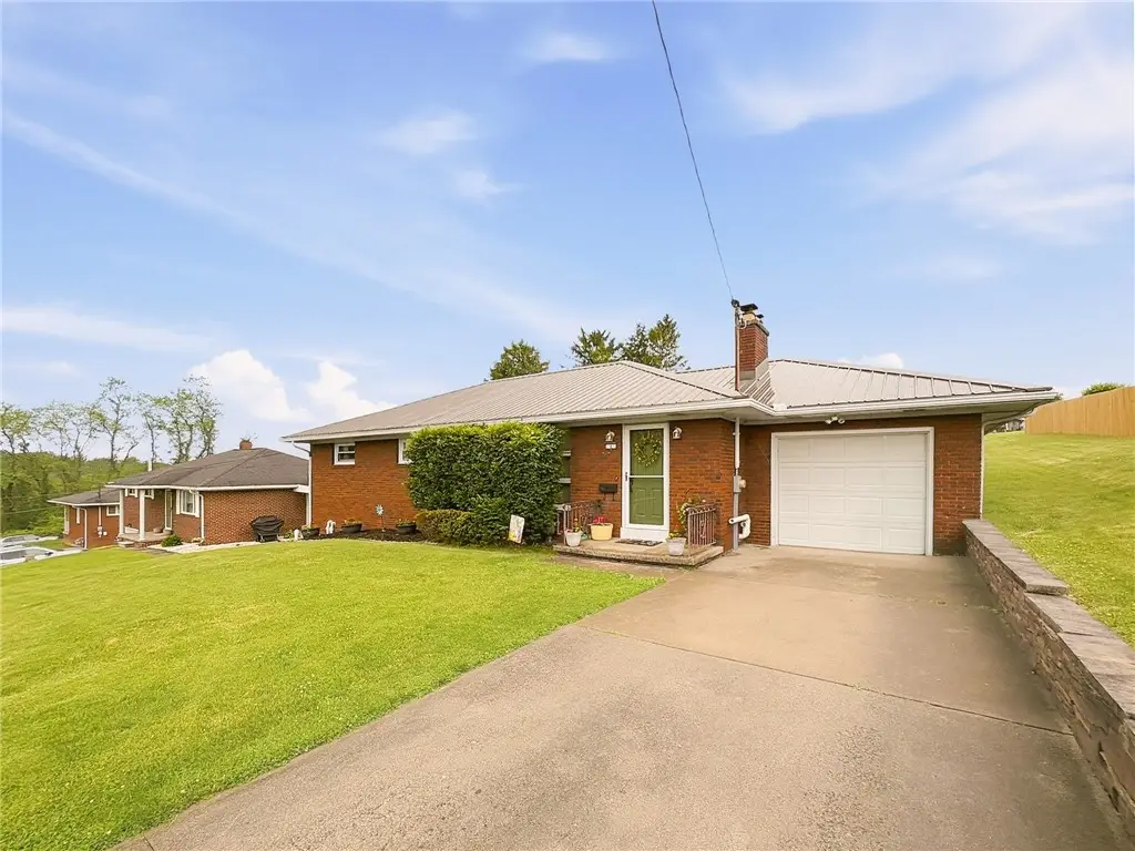 6 Valley Vue Dr, Uniontown, PA 15401 - #1