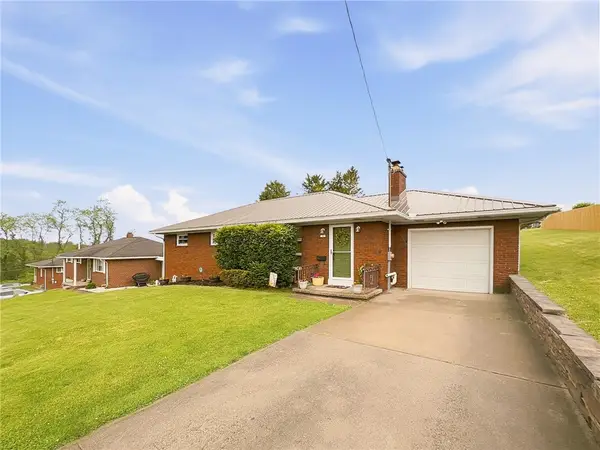 6 Valley Vue Dr, Uniontown, PA 15401