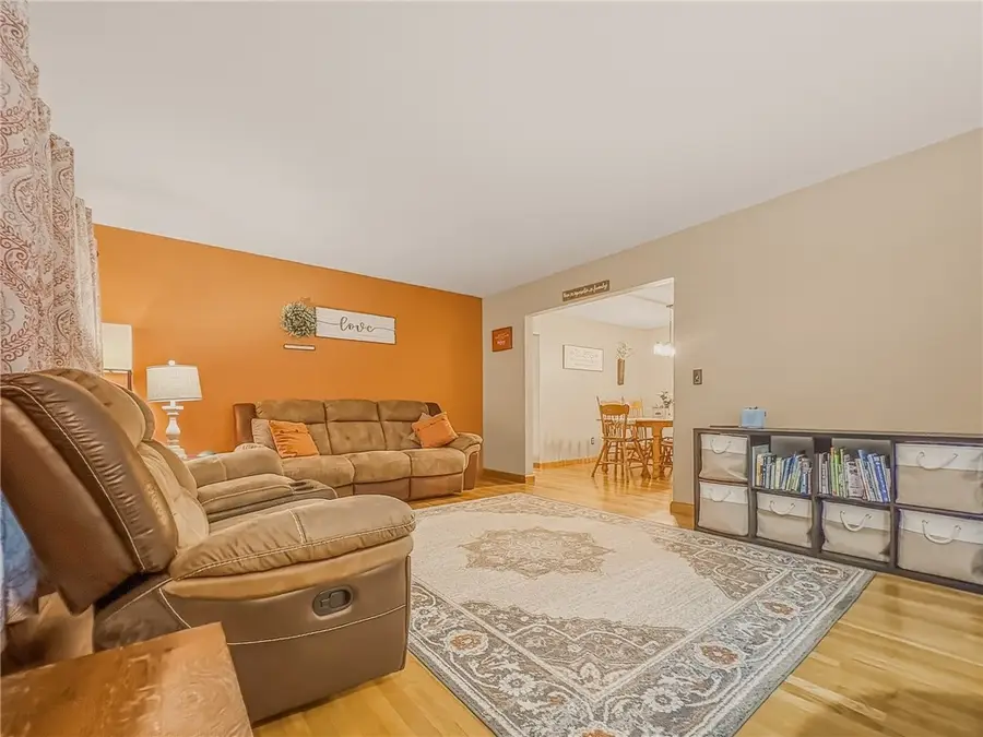 6 Valley Vue Dr, Uniontown, PA 15401 - #3