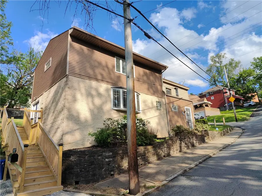 2373 Hopeland St, Pittsburgh, PA 15210 - #3