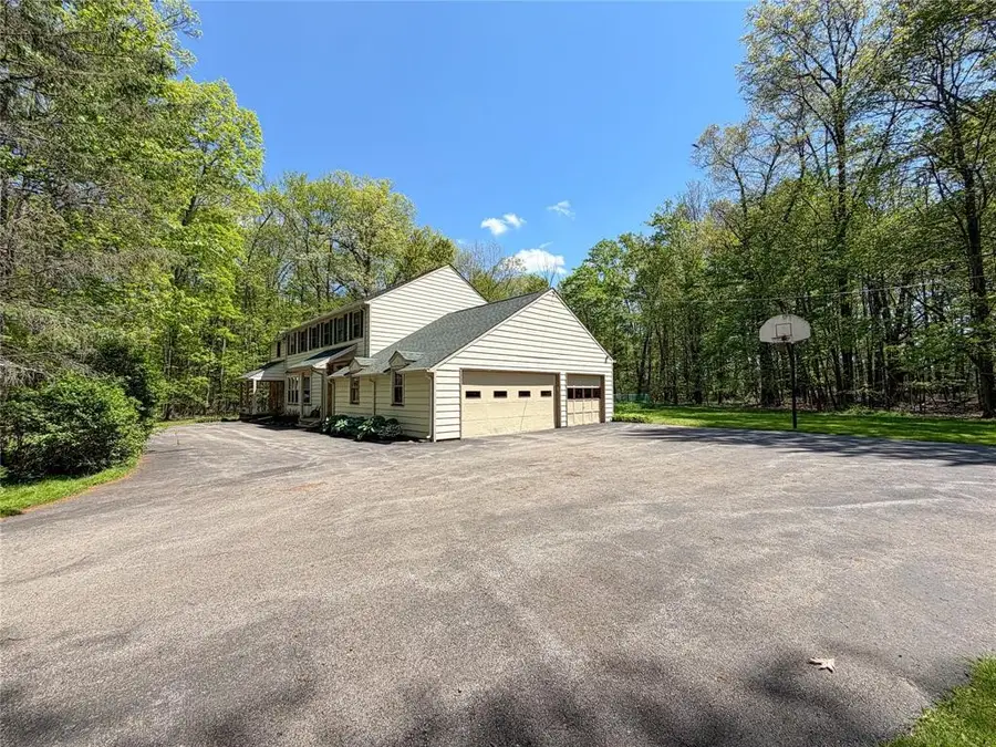 438 Edgewood Dr, Meadville, PA 16335 - #3