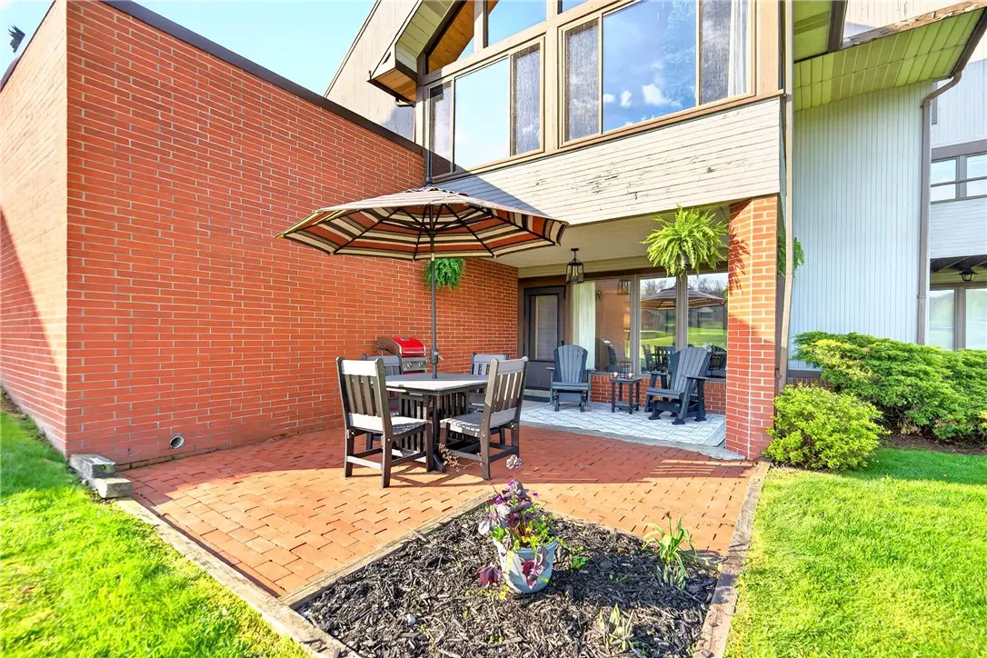 100 Pebble Beach Ct #15, Beaver, PA 15009 - #1