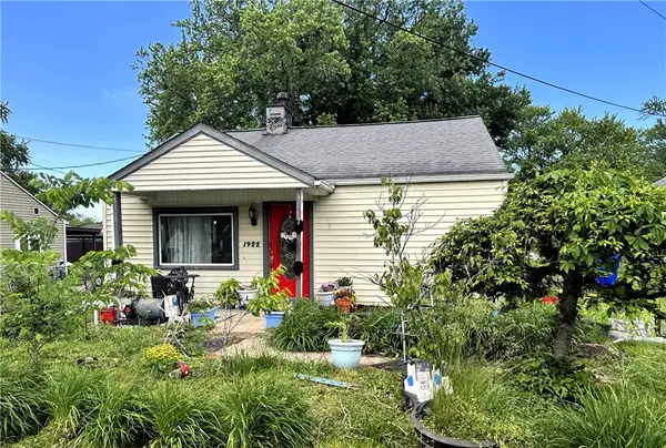 1922 Robinwood St., New Castle, PA 16101