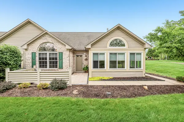 2014 Jamestown Court, Valencia, PA 16059