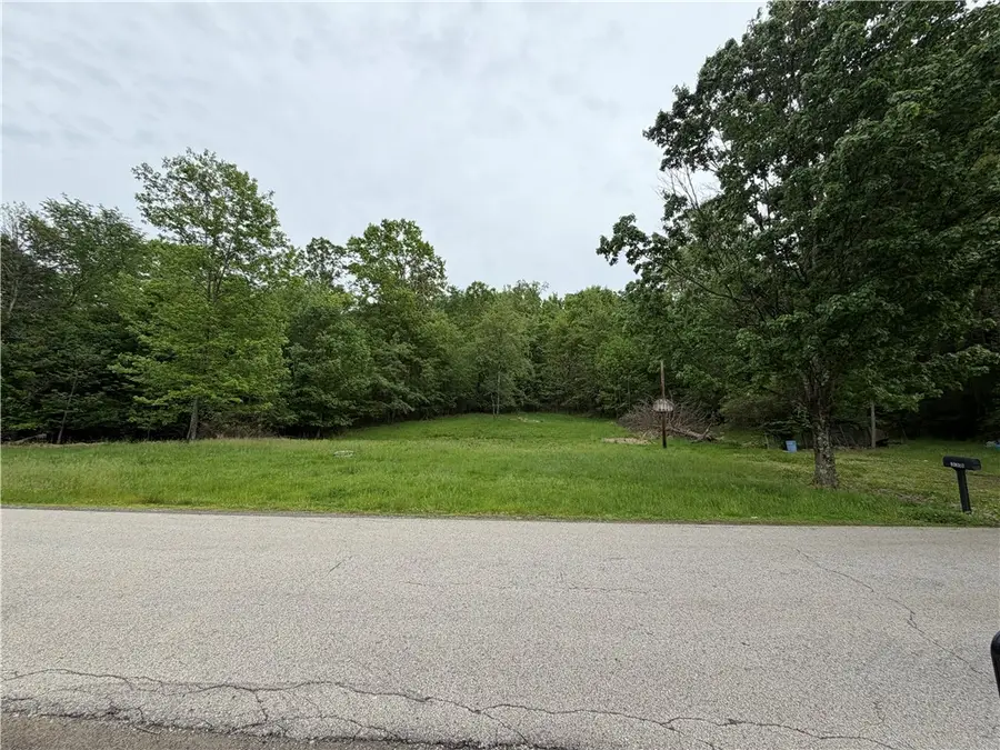 338 Downes Rd, Jeannette, PA 15644 - #3