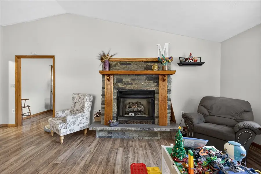 201 Main St, New Freeport, PA 15352 - #3