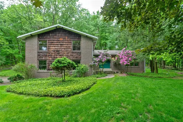 3476 Treeline Drive, Murrysville, PA 15668
