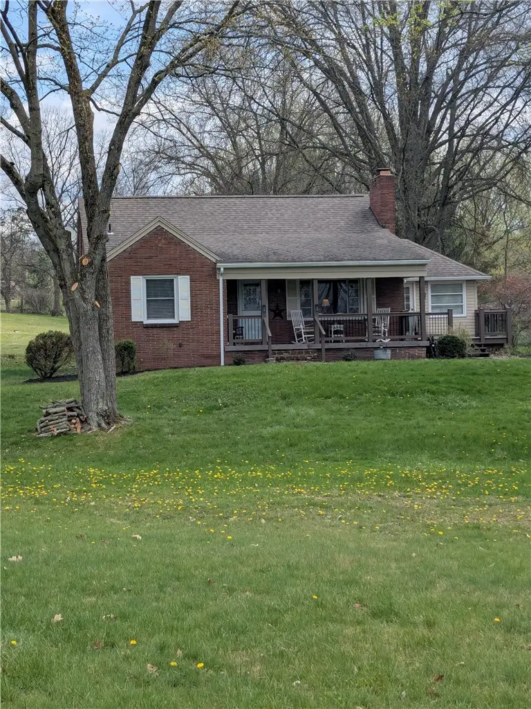 3106 Fernwood Ln, New Castle, PA 16105 - #2