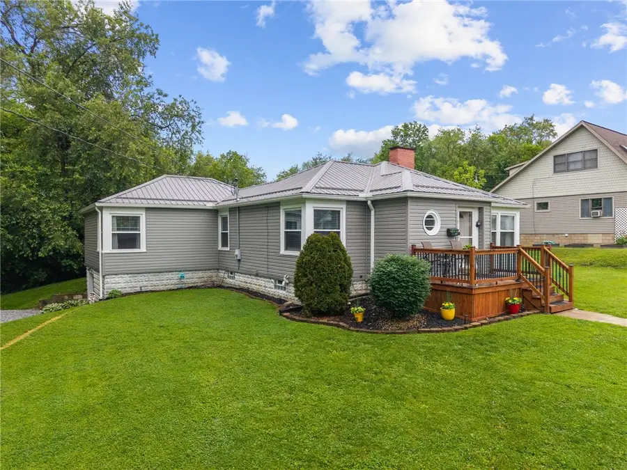 117 Delaware Avenue, Scottdale, PA 15683 - #2