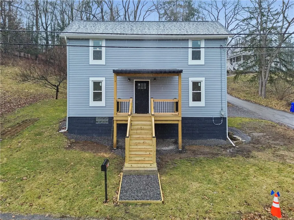102 Fayette St, Imperial, PA 15126 - #1