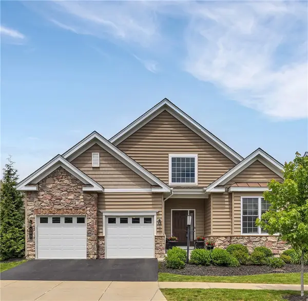 303 Jefferson Ln, Cranberry Twp, PA 16066