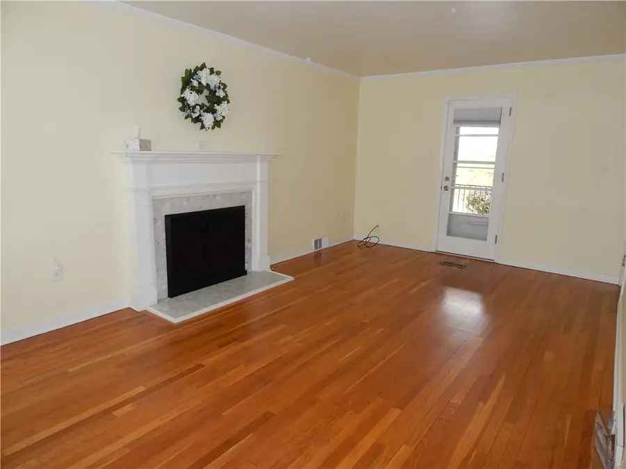 111 Wedgewood Dr., Pittsburgh, PA 15229 - #2