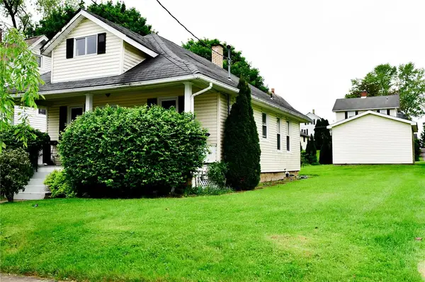 134 Garden Ave, Grove City, PA 16127