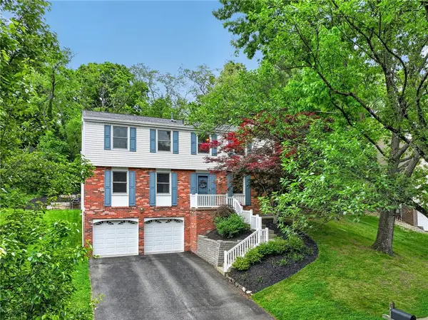 847 Macarthur Drive, Pittsburgh, PA 15228