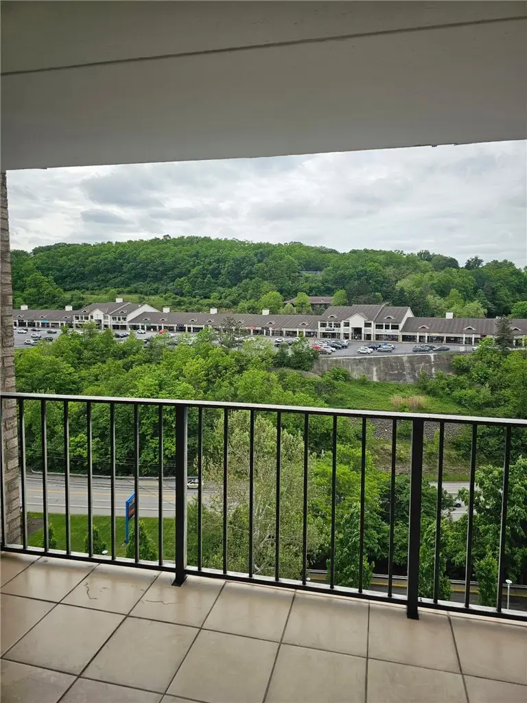 2160 Greentree Rd #606W, Pittsburgh, PA 15220 - #2