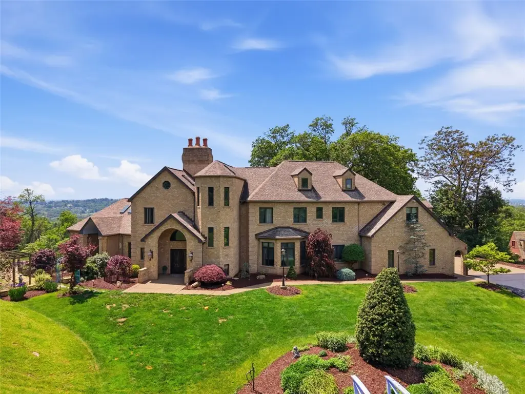 194 Lemoyne Ave., Washington, PA 15301 - #1