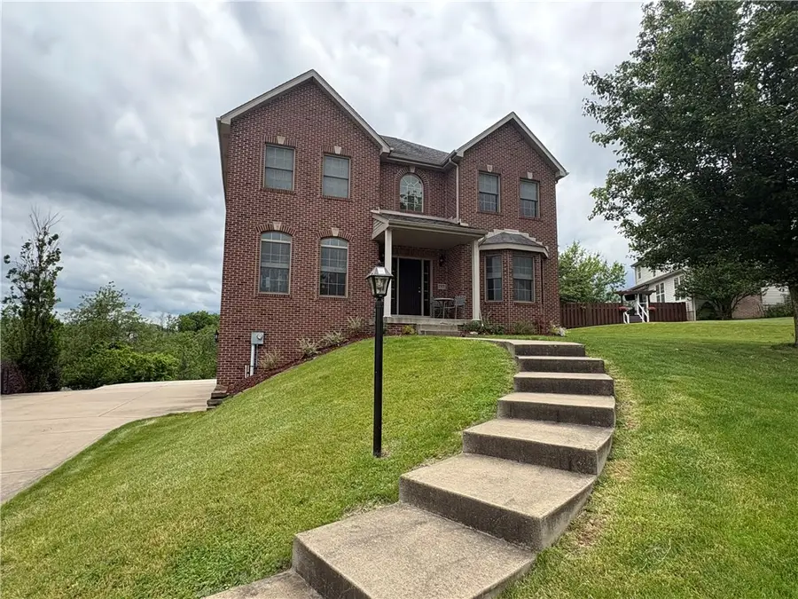 137 Robinson Dr, Pittsburgh, PA 15236 - #2