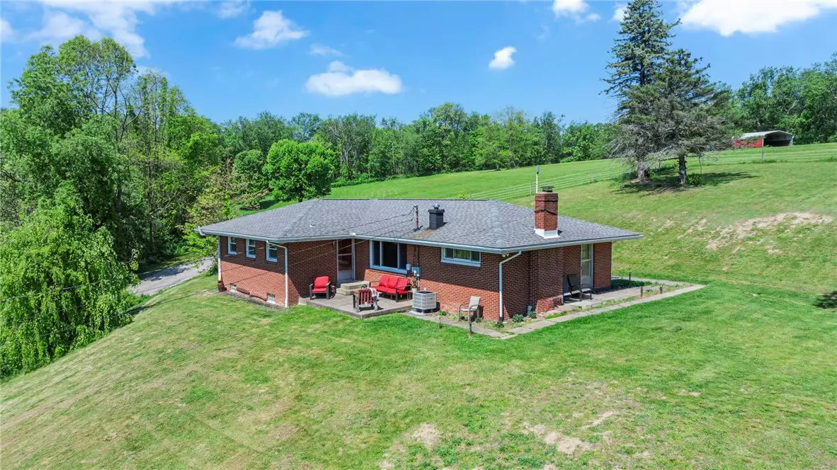 383 Ridgemont Dr, Midland, PA 15059 - #1