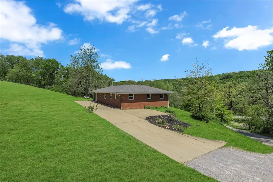 383 Ridgemont Dr, Midland, PA 15059 - #2