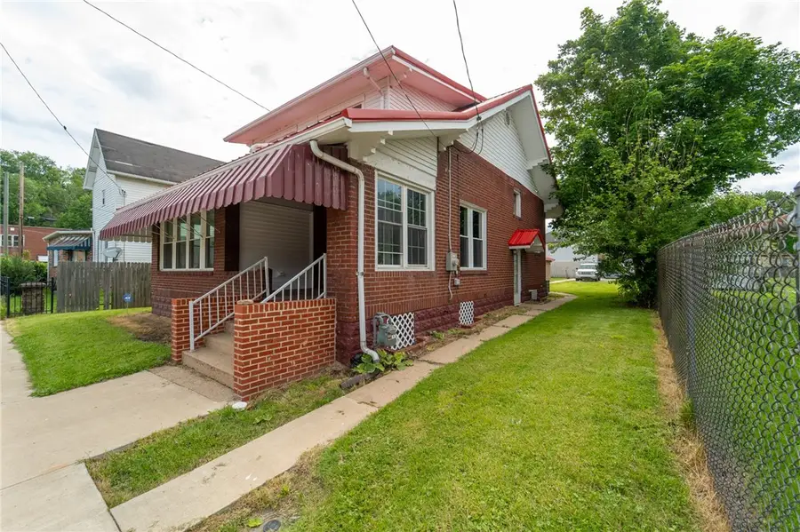 115 Laughlin St, Dawson, PA 15428 - #2