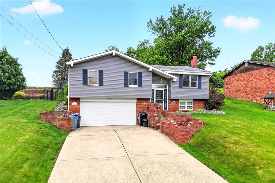 344 Lincoln Hall Rd, Elizabeth, PA 15037 - #1