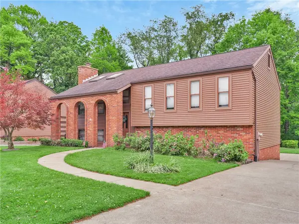 562 Bruton Drive, Gibsonia, PA 15044
