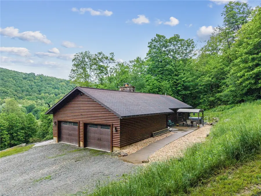905 Indian Creek Valley Rd, Indian Head, PA 15446 - #2