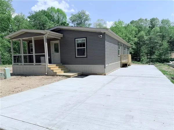 238 Sunny Hill Drive, Valencia, PA 16059