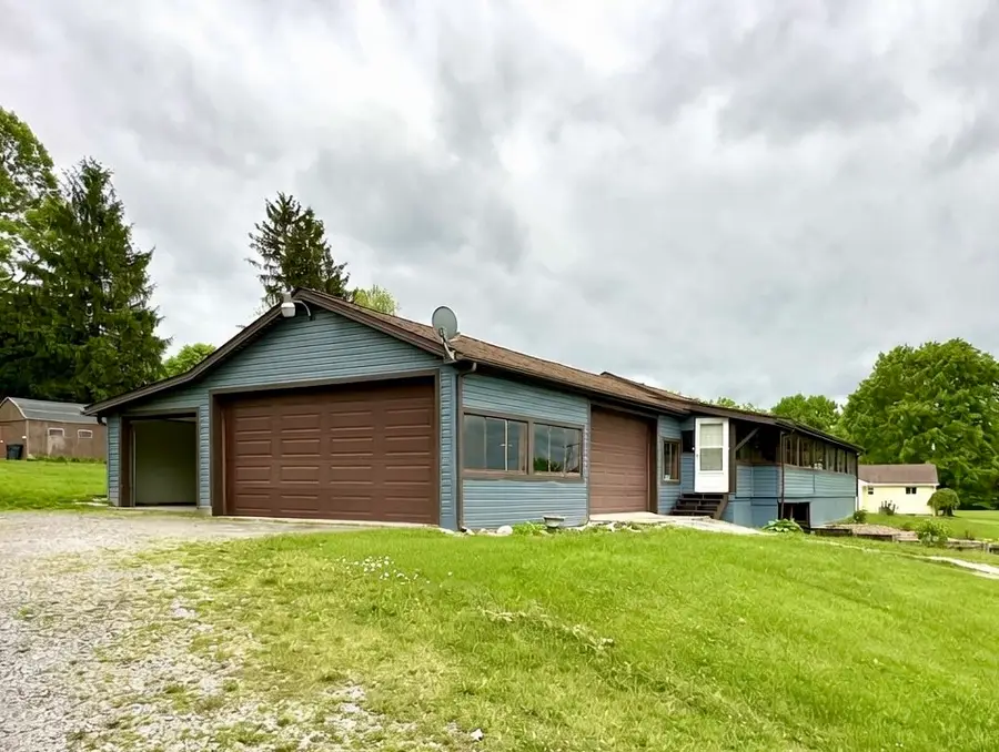 145 Fording Rd, New Castle, PA 16101 - #2