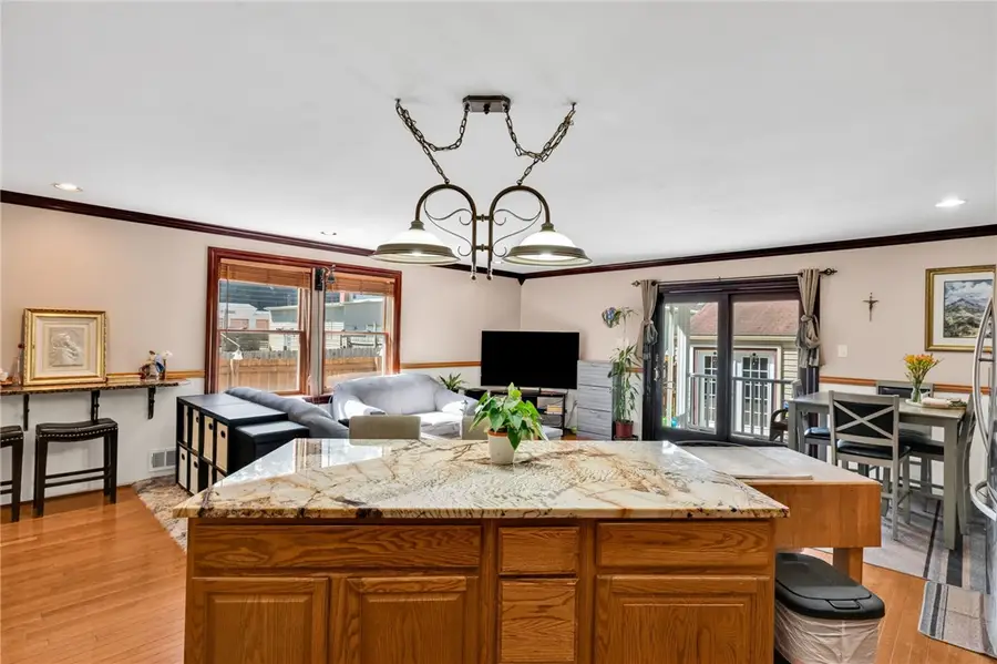 115 Eckert St, Ambridge, PA 15003 - #3