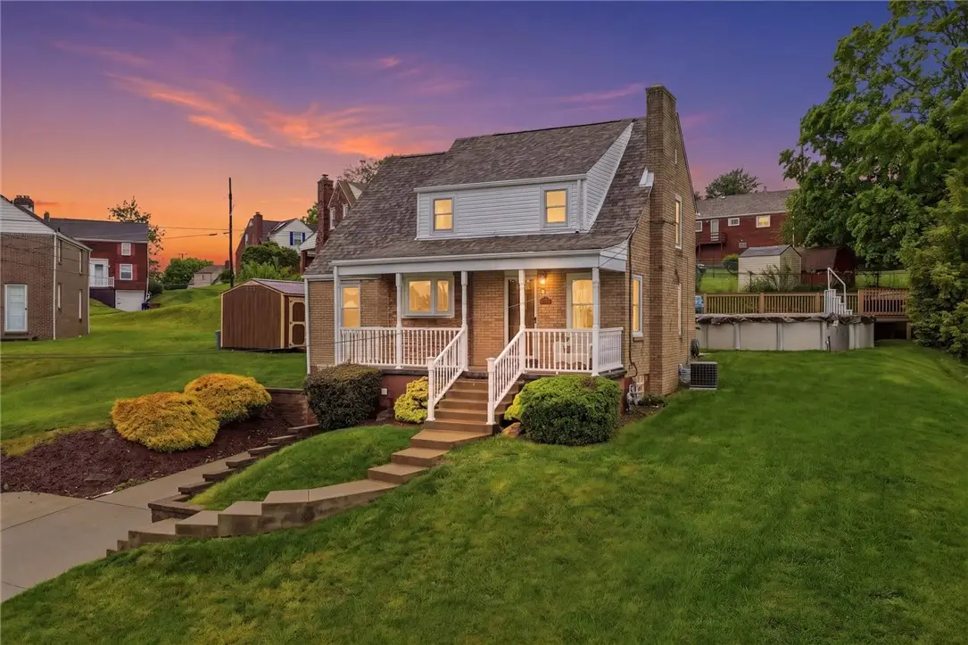 815 Meadow Dr, West Mifflin, PA 15122 - #1