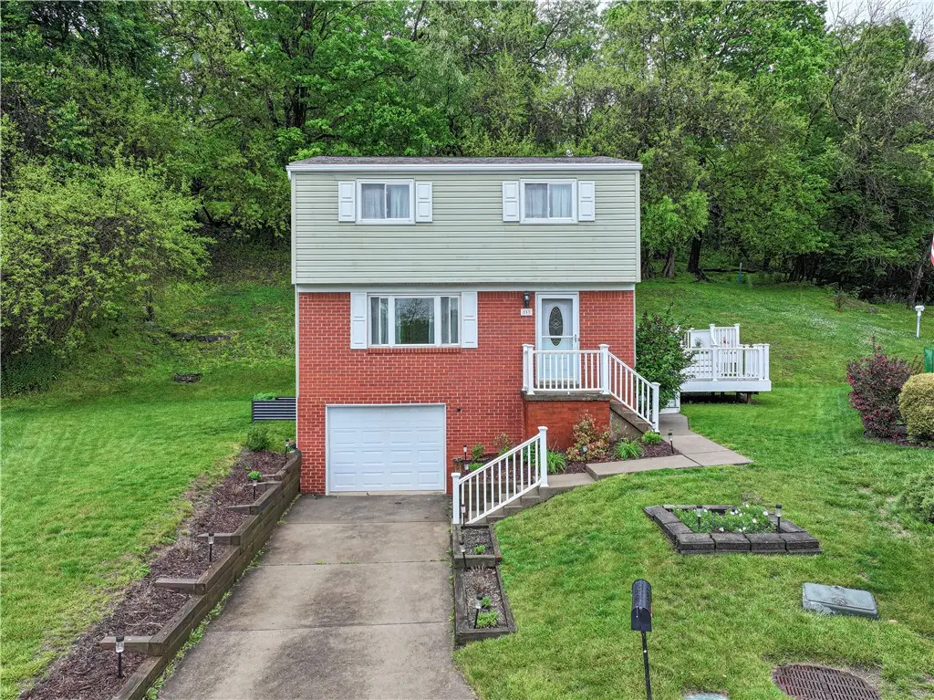 553 Invicta Dr, Pittsburgh, PA 15235 - #1